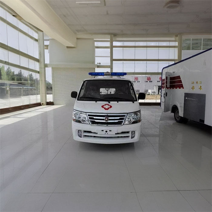 贵阳租赁私人救护车联系电话