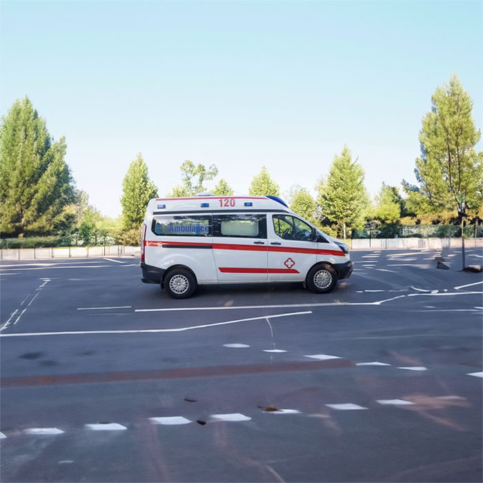 贵阳租赁救护车电话号码