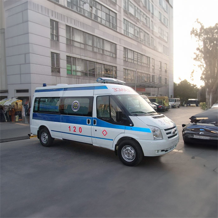 贵阳租赁私人救护车联系电话