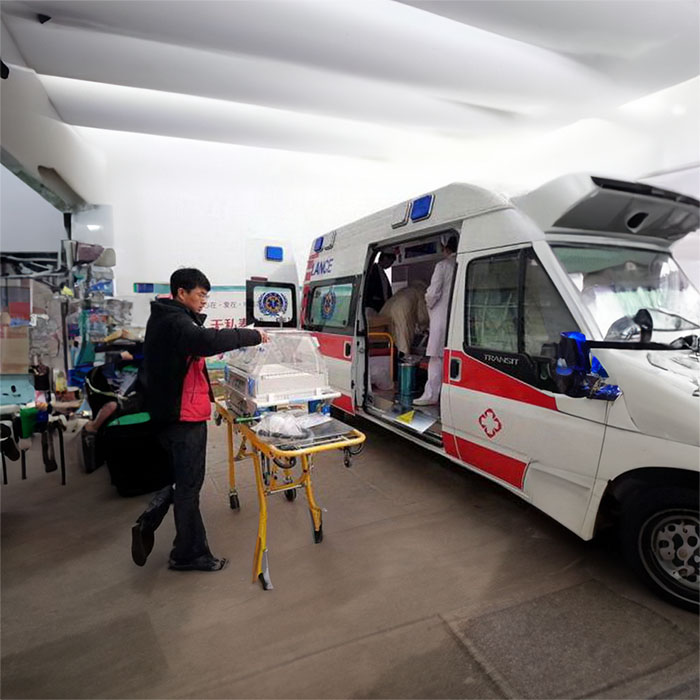 贵阳租赁急救车电话