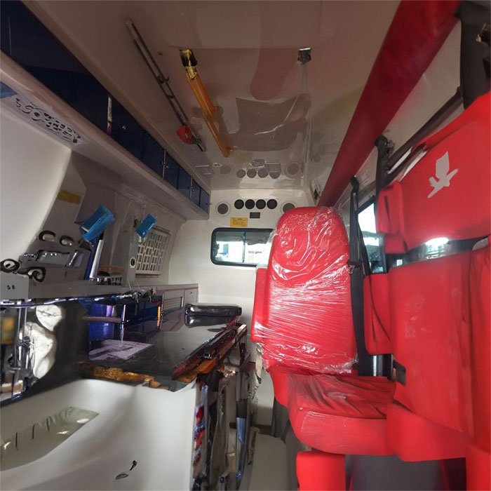 贵阳租赁救护车电话号码