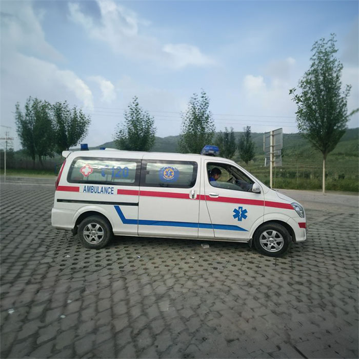贵阳租赁救护车电话号码