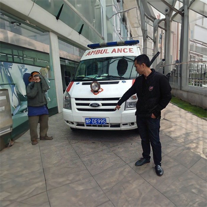 贵阳租赁私人救护车联系电话