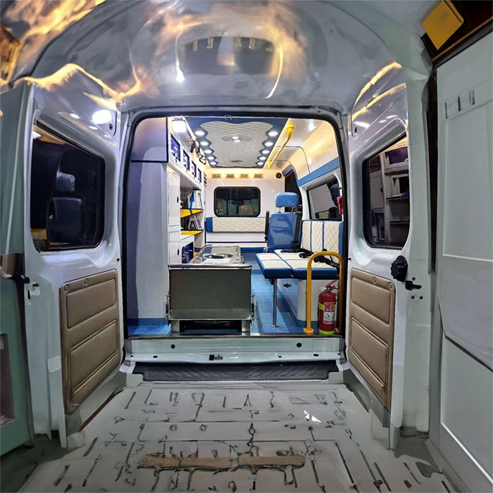 贵阳出租私人救护车联系电话